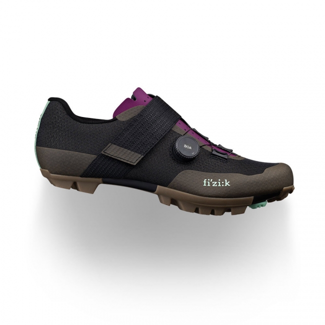 fizi:k  VENTO FEROX CARBON mud / grape