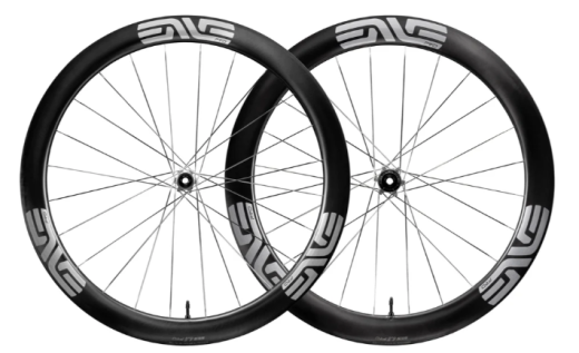 ENVE SES 4.5 Pro Carbon Disc ENVE Innerdrive Premium 12x100/12x142 Laufradsatz Silver Decals ENVE SES 4.5 Pro Carbon Disc ENVE Innerdrive Premium 12x100/12x142 Laufradsatz Silver Decals