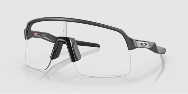 OAKLEY Sutro Lite Matte Carbon / Clear To Black Iridium Photochromic OAKLEY Sutro Lite Matte Carbon / Clear To Black Iridium Photochromic