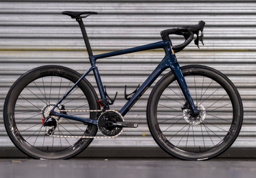 ENVE Melee Disc Rahmenset Custom Paint Blue *Gabelschaft max. 30mm Spacer gekürzt!!! ENVE Melee Disc Rahmenset Custom Paint Blue *Gabelschaft max. 30mm Spacer gekürzt!!!