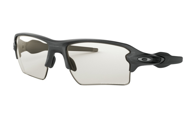 oakley flak photochromic