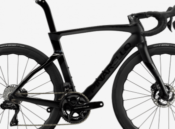 Pinarello Dogma F Disc Rahmenset E136 Speedster BoB