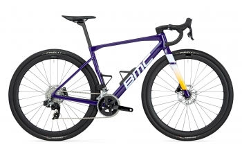 BMC KAIUS 01 THREE SRAM Rival AXS Morado / Blanco