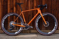 OPENCycle OPEN U.P. 2.0 Adventure SRAM Red AXS E1 XPLR 1x13 ZIPP 303 XPLR SW