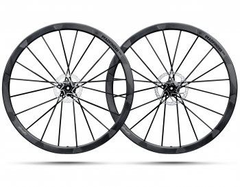 Lightweight Pfadfinder EVO tubeless DISC Schwarz ED