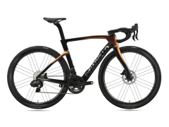 Pinarello New Dogma F Disc Campagnolo Super Record WRL Campagnolo BORA WTO 45 G111